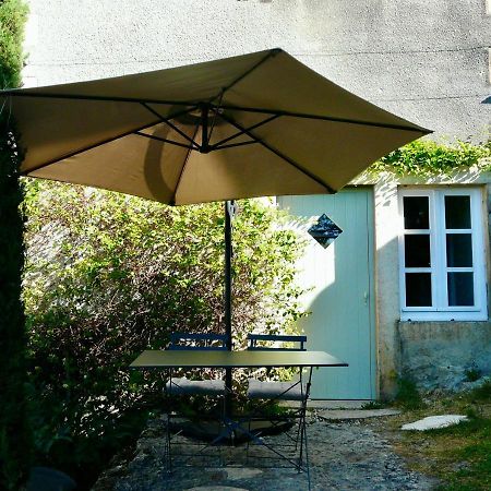 Dormir Au Pressoir Montagnieu  Exterior foto